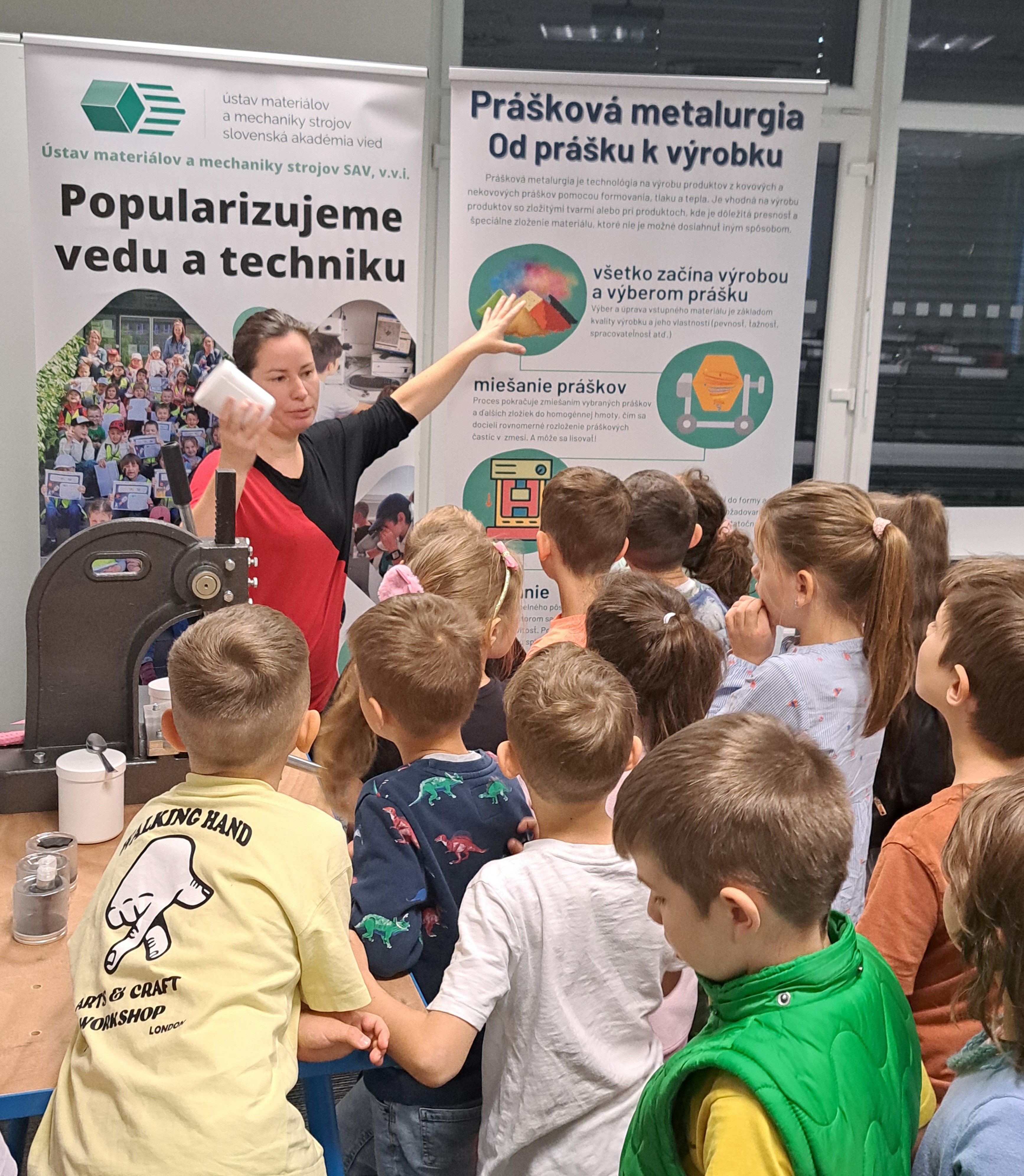 Exkurzia prváčikov do sveta vedy